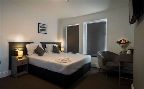 Rooms and Amenities | The Friendship Hotel