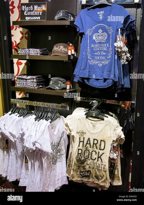 Hard Rock Cafe Toronto Shirts | RLDM