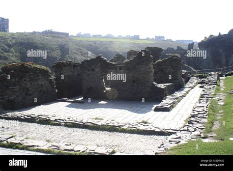 Tintagel Castle Ruins Stock Photo - Alamy