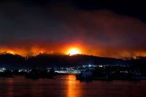 Chile fights raging wildfires with curfews and gasoline permits | The ...