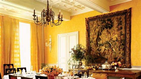 A Look at 30 Dining Rooms in Vogue | Vogue