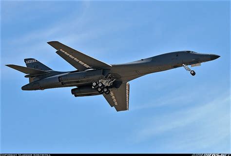 Rockwell B-1 B Lancer | Military aircraft, Cockpit, Lancer