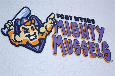 Mighty Mussels rally to stun Daytona 8-7 | News, Sports, Jobs - Cape Coral Breeze