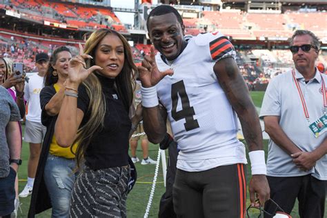 Deshaun Watson's Girlfriend Turned Heads At Monday Night Football - The ...