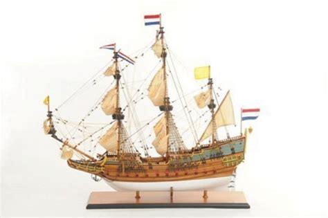 Ready Made Historical Ship Models - Premier Ship Models UK