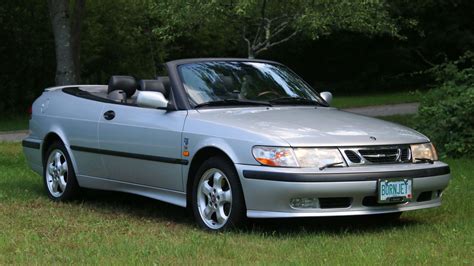 2000 Saab 9-3 SE Convertible 5-Speed VIN: YS3DF75K0Y7002698 - CLASSIC.COM