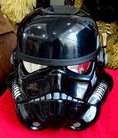 Star Wars Helmet On Public Display Free Stock Photo - Public Domain Pictures