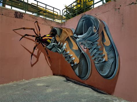 Halloween Graffiti Spider! - JobbieCrew.com