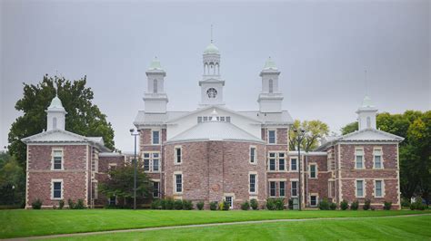 University of South Dakota graduate student dies