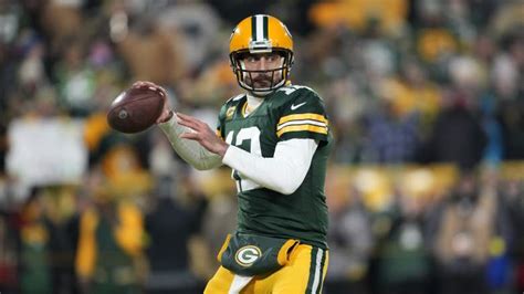 Aaron Rodgers Trade Rumors: 49ers Could Swipe Packers QB