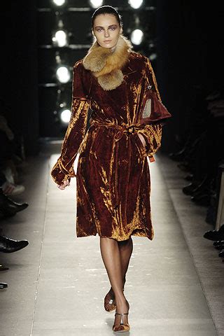 Fall/Winter 2002-2003 Fashion Trends
