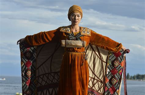 Eastern fashion shines with nomad culture in Kyrgyzstan's festival | Daily Sabah