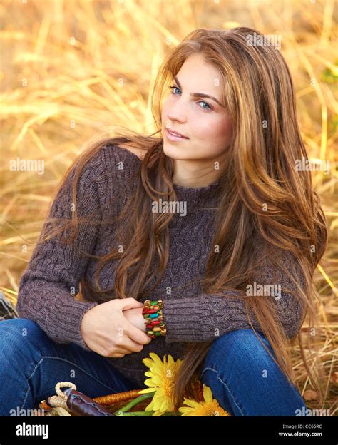 Beautiful brunette 20 year old hi-res stock photography and images - Alamy