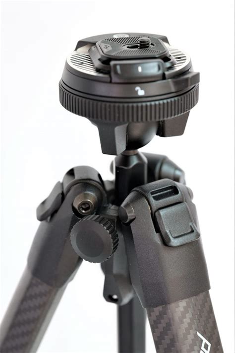 Peak Design Travel Tripod Review – Ball Head – The Center Column