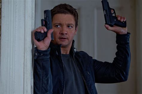 “THE BOURNE LEGACY” (2012) Review – Claudia's Journal