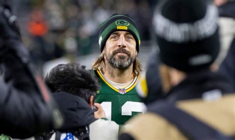 Packers QB Aaron Rodgers shows off elaborate new tattoo