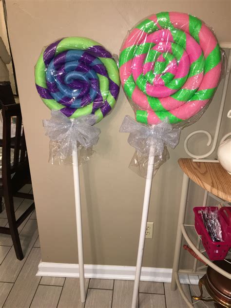 DIY Candy-Land life size lollipops. Pool Noodles, Ducktape, PVC Pipe ...