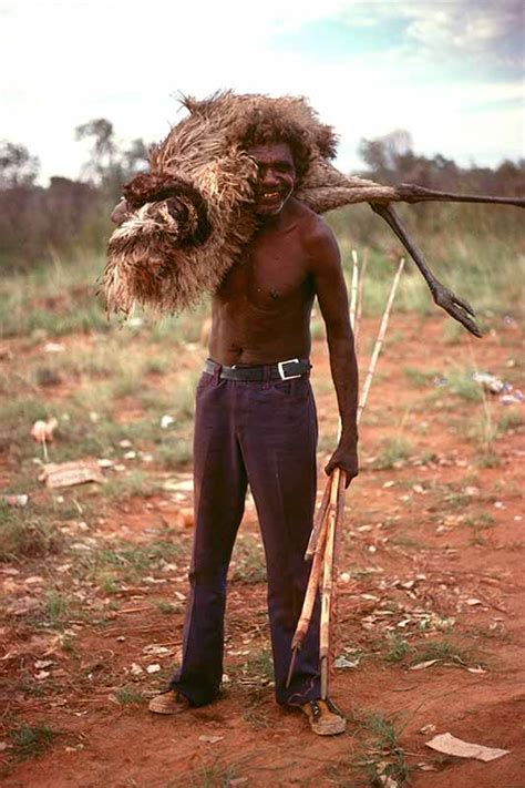 A succesful hunter | Aboriginal Hunting | Northern Territory ...