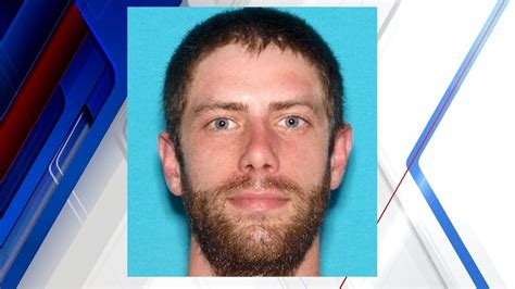 Man accused of killing Maine police officer arrested, ending 4-day manhunt | fox61.com