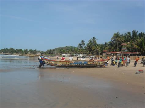 Central Press Newspaper: KOKROBITE BEACH : PILLAR OF TOURISM IN GHANA