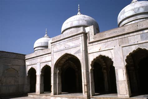 Lahore Fort Complex: Moti Masjid | Aerial view over the Lahore Fort ...