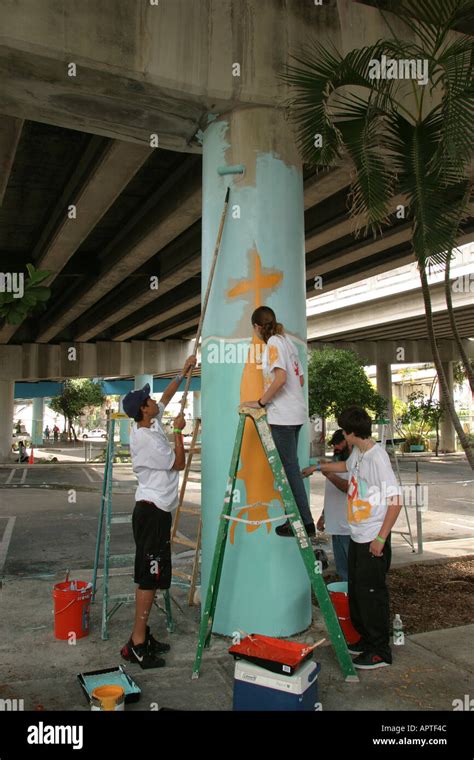 Miami Florida,Hands On HandsOn Miami Day,volunteer volunteers volunteering work worker workers ...