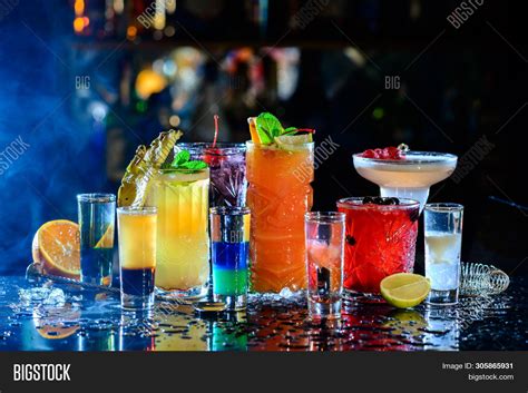 Set Classic Cocktails Image & Photo (Free Trial) | Bigstock