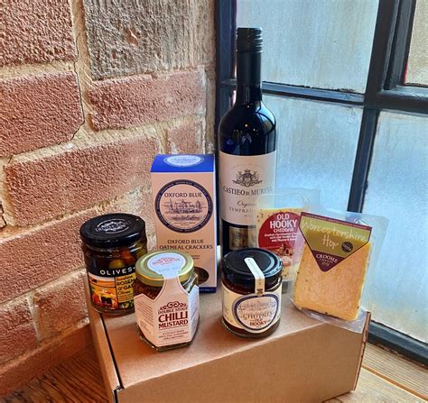 Wine & Cheese Gift Box - Hook Norton Brewery