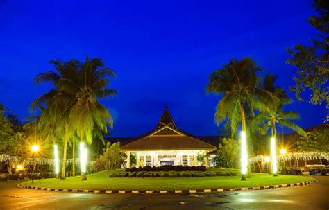 It’s A Magical Christmast at Bintan Lagoon Resort From IDR 3,938,000 (S$375*) Per Room - Eka Aprilya