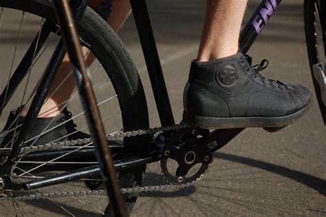 10 Stylish SPD Cycling Shoes Which Look Casual, Not Sporty ...