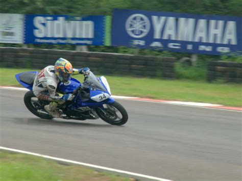 Yamaha R15 | One Make Race Championship | 4th Round Results - DriveSpark News