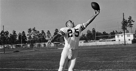 What Made Legendary WR Fred Biletnikoff So Damn Good at Football? - FanBuzz