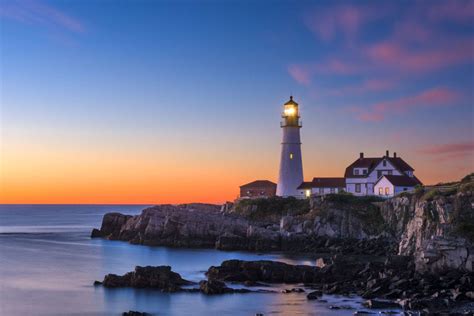 15 unique and scenic lighthouses around the world