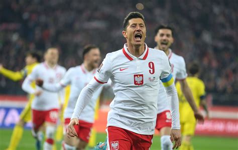 'Lewangoalski' carries Poland into World Cup battlefield | Daily Sabah