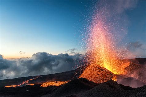 Réunion Island: Trekking to the 'Peak of the Furnace' - Africa Geographic