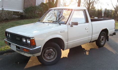 Datsun 720 1980 - 1986 Pickup :: OUTSTANDING CARS