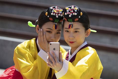 Korean traditional coming-of-age ceremony | HaB Korea.net