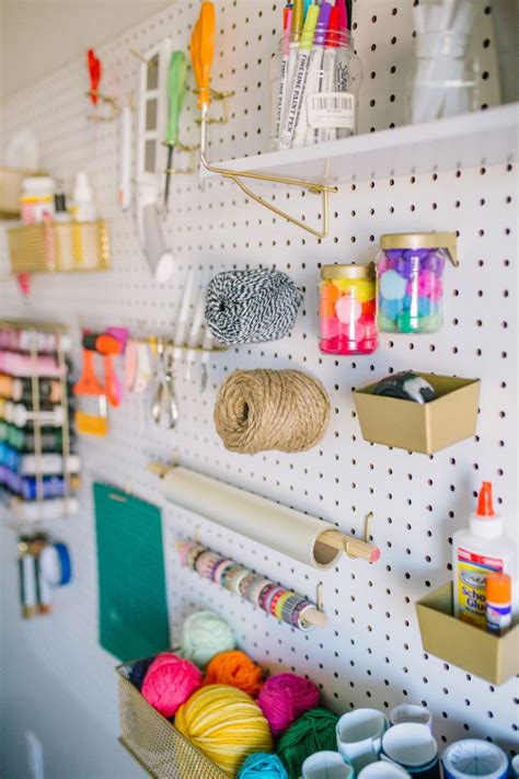 Pegboard Craft Room, Sewing Room Organization, Craft Room Storage, Organization Ideas, Pegboard ...