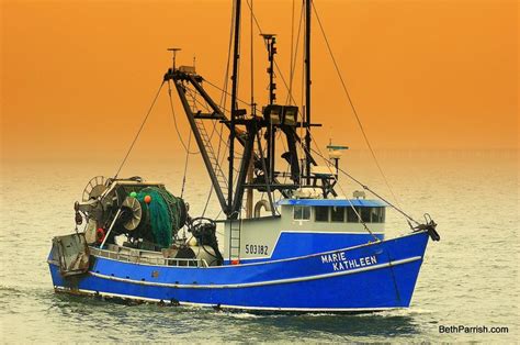 The commercial fishing vessel MARIE KATHLEEN. Home port is Astoria, Oregon | Fishing vessel ...