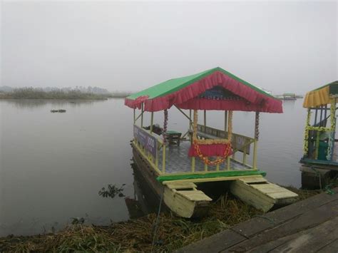 View of Loktak lake and tourist boat | Lake, Tourist, Boat