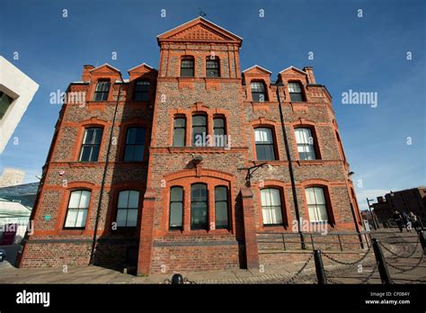 Royal Albert Dock, Liverpool Stock Photo - Alamy