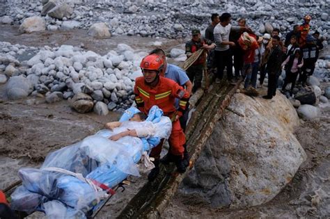 Rescue efforts under way in China as Sichuan earthquake toll rises to ...