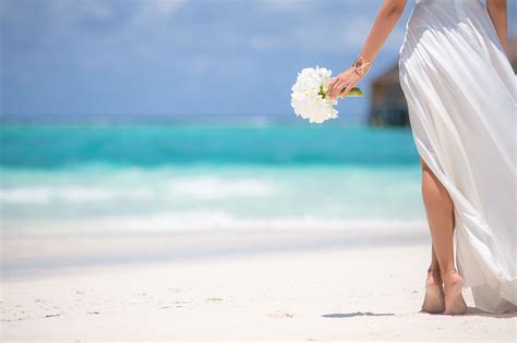 Beach wedding bride - Best Western Plus Siesta Key Gateway -Best ...