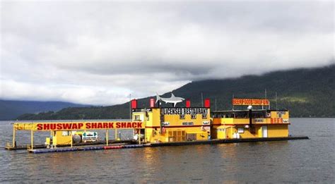 10 Things You Should Know About Shuswap Lake Houseboating