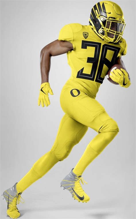 Ducks to wear yellow uniforms against Washington