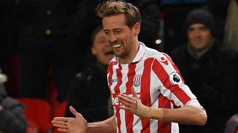 Soccer Blog | Peter Crouch does his robot celebration again