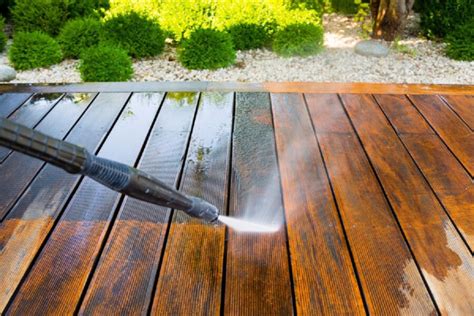 Professional Deck Cleaners | Deck Cleaner and Brightener