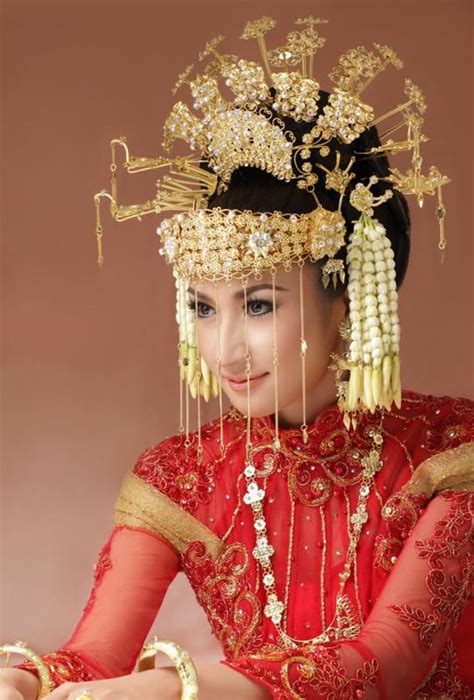 makeup betawi | Traditional outfits, Traditional fashion, Indonesian ...