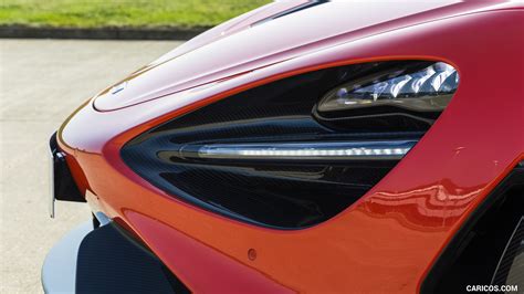 2021 McLaren 765LT - Headlight | Caricos