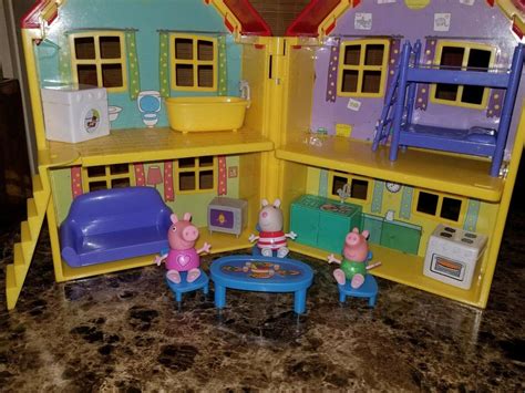 Peppa Pig House Playset Great Condition All Pieces Included | #2024495701